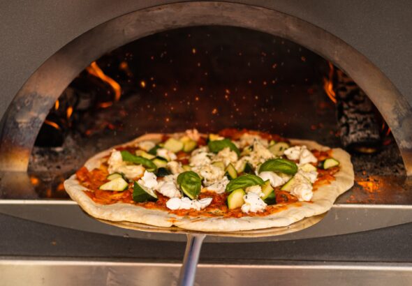Pizza Ovens for outdoor kitchens